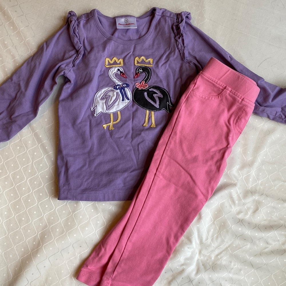 Adorable swan Hanna Outfit